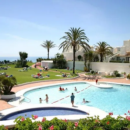 شقة - Playa - 2 Con Amplio Jardin Al Lado Del Mar Ev1 *