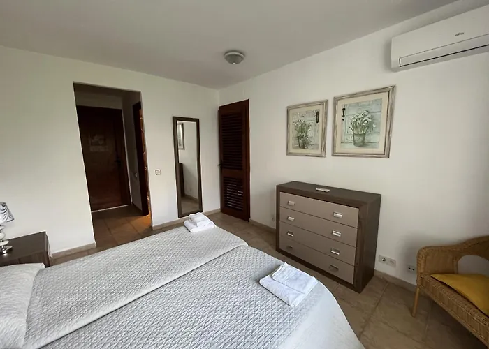 Apartamento - Playa - 2 Con Amplio Jardín Al Lado Del Mar Ev1