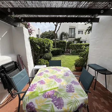 Apartamento - Playa - 2 Con Amplio Jardín Al Lado Del Mar Ev1 *