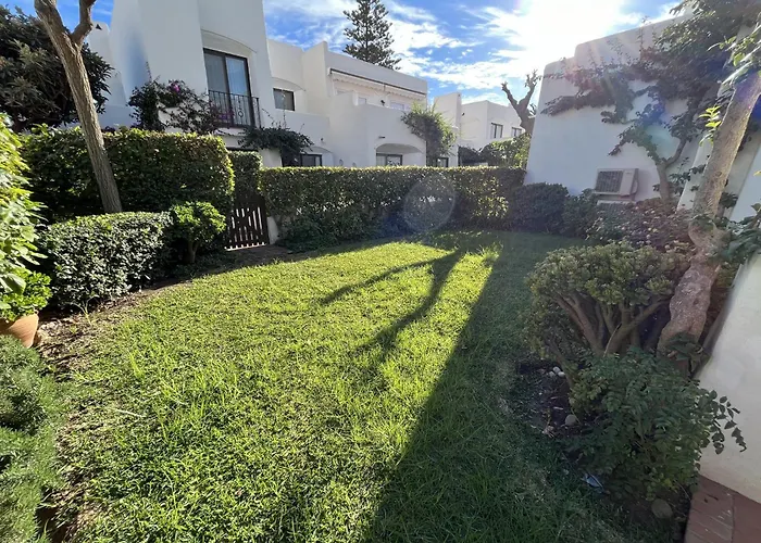 - Playa - 2 Con Amplio Jardin Al Lado Del Mar Ev1 Estepona